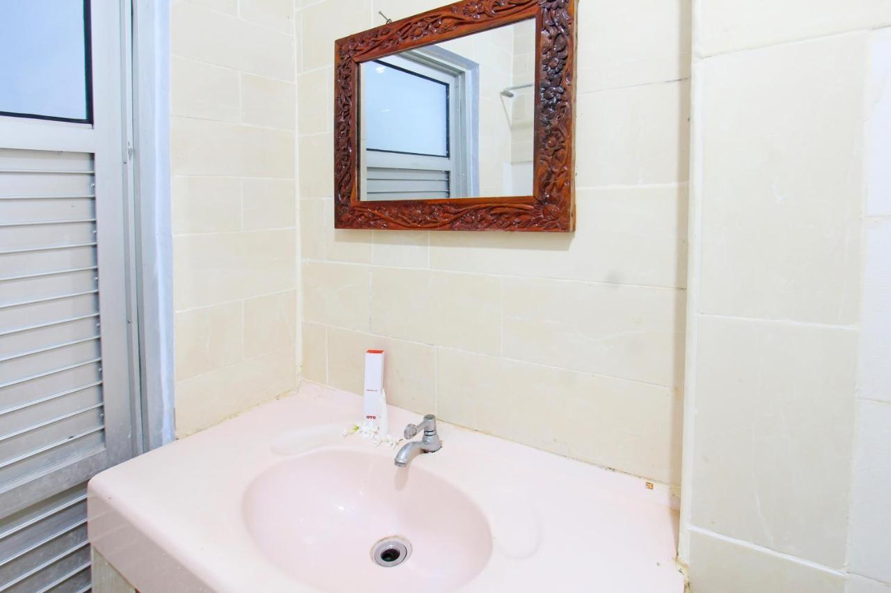 Oyo 91516 Wisata Hotel ماتارام المظهر الخارجي الصورة